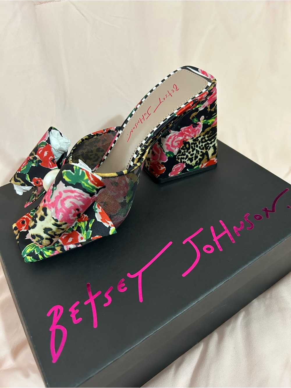 Betsey Johnson Floral & Leopard Bow Block Heel Mules - Pink Black Green - Picture 3 of 6